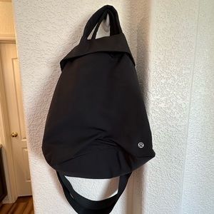 Lululemon On My Level 2.0 19L Bag